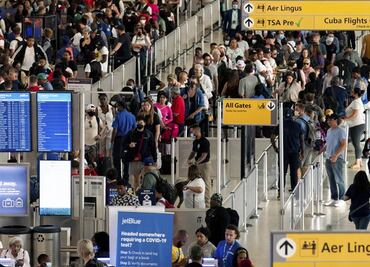 Cancelan miles de vuelos en EU por tormentas eléctricas