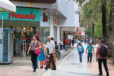 Consumo se mantiene estable en arranque de 2025, dice BBVA; apuesta por bancarizar a más jóvenes