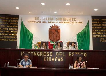 Grupo de autodefensas "El Machete" retira protestas en Tuxtla Gutiérrez; Congreso de Chiapas no reconoce su concejo municipal