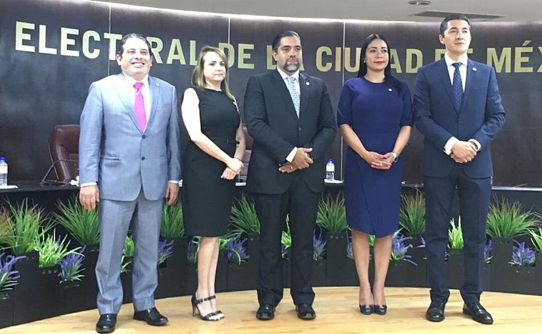 Los cinco magistrados del organismo realizaron una votación en la que eligieron al magistrado Anzaldo Hernández (centro). Foto: Gerardo Suárez. EL UNIVERSAL