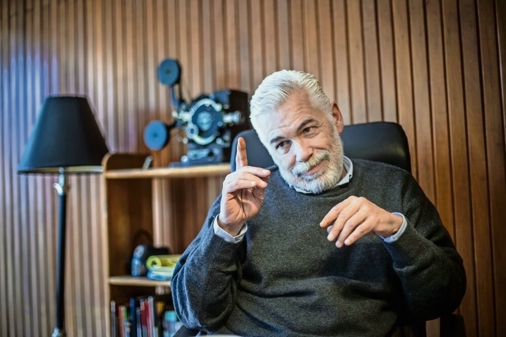 Dice que desde que estrenó La ley de Herodes, en 1999, políticos le han ofrecido cargos públicos, pero que no le interesan. Foto: Germán Espinosa / EL UNIVERSAL