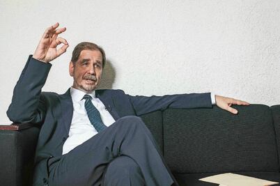 “Pienso embarcarme en la tormenta por la que cruza el PRD”