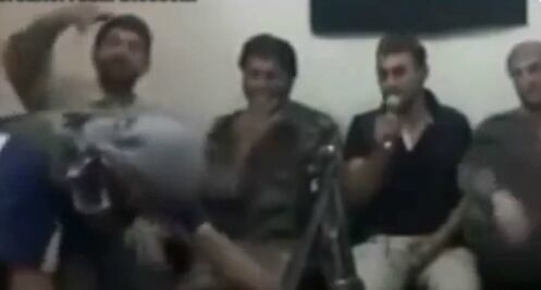 Presuntos rebeldes sirios “explotan” al tomarse selfie