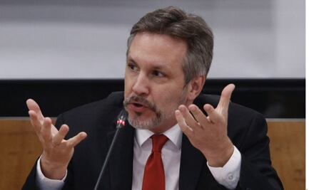 Truena Ackerman en proceso de selección de consejeros del INE