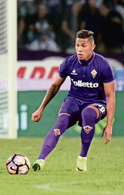 Carlos Salcedo cumplió durante su presentación en la Serie A (XINHUA)