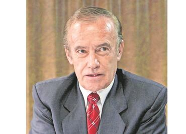 Juez suspende orden de captura contra Horcasitas