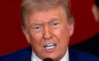 Trump y altos mandos iraníes intercambian amenazas por las protestas en Irán; "estamos preparados para actuar"