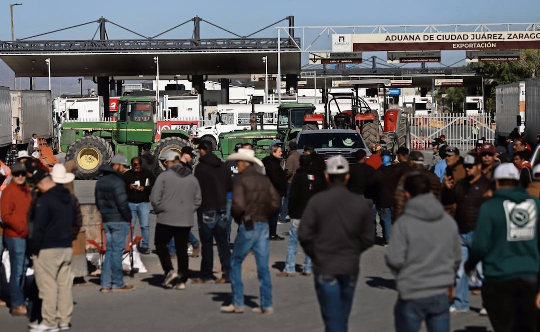 El cierre al comercio exterior en los cruces internacionales por agricultores y transportistas genera grandes pérdidas en México y Estados Unidos, señalan. Foto: Christian Torres / EL UNIVERSAL