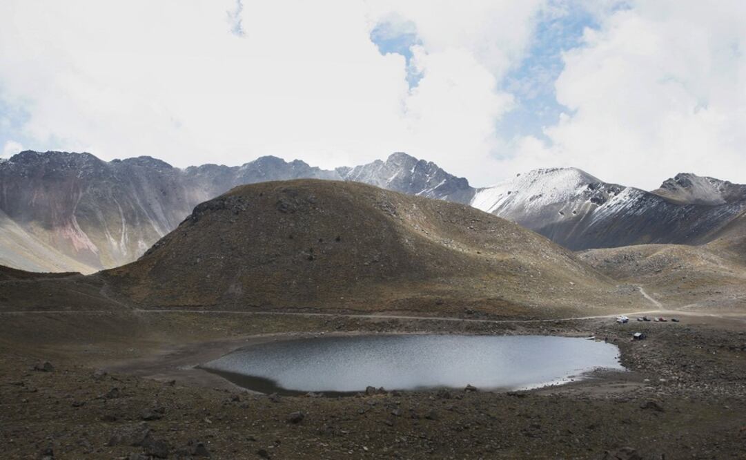 On late Sunday, it was reported that tourists had been kidnapped at the volcano - Photo: Marco Ugarte/AP