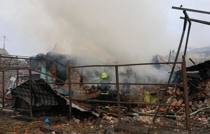 Rusia lanza ataque masivo contra la red energética ucraniana en Navidad; "¿qué cosa podría ser más inhumana?", declaró Zelensky