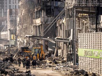 Ciudades devastadas, hambre, millones de refugiados y una guerra estancada: el balance a un mes de la invasión de Rusia en Ucrania