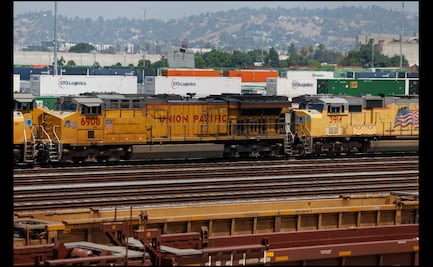Se descarrilan 35 vagones de tren de Union Pacific cerca de localidad de Texas; no hay heridos