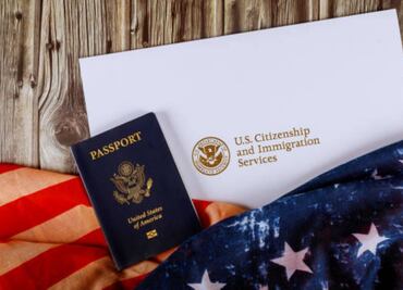 Juez de Texas ordena suspender programa que ofrece estatus legal a cónyuges de estadounidenses