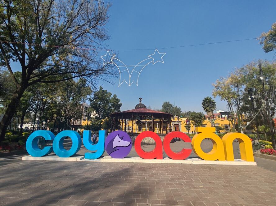 La alcaldía Coyoacán instaló la iluminación con motivo de las fiestas decembrinas. (Foto: especial)