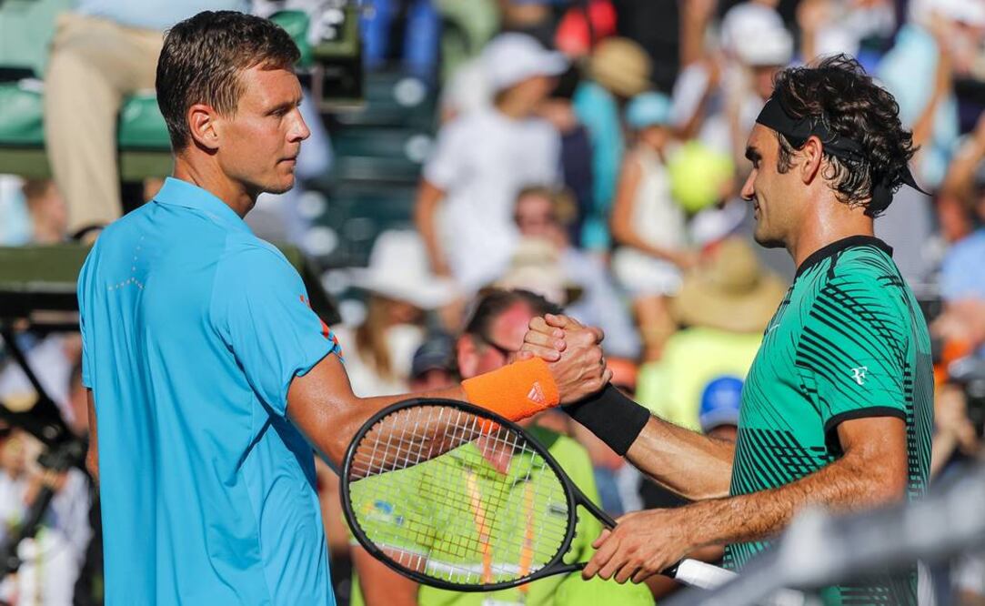 Federer logró 10 aces y quebró en tres ocasiones el servicio de Berdych (Foto: EFE)