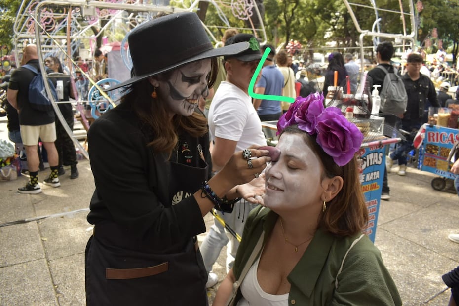 El Desfile de Día de Muertos en la Avenida Reforma se convirtió en un escaparate para los maquillistas profesionales. (Foto: Arantxa Meave/ EL UNIVERSAL)