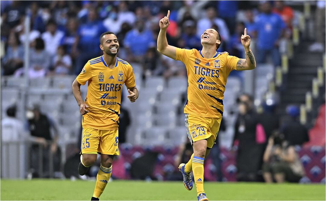¡Rugió en el Azteca! Tigres derrotó a Cruz Azul; 'Piojo' Herrera y 'Diente' López fueron expulsados / FOTO: IMAGO7