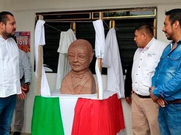 “Nunca imaginé que mi trabajo llegara a ser tan famoso”, dice autor de busto de Juárez