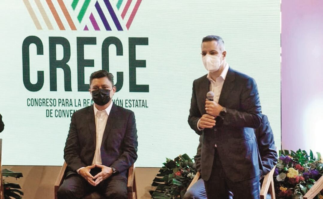 Alejandro Murat (der.) expresó que desde el primer día de su gobierno el objetivo ha sido posicionar la marca Oaxaca. Foto: EDWIN HERNÁNDEZ. EL UNIVERSAL