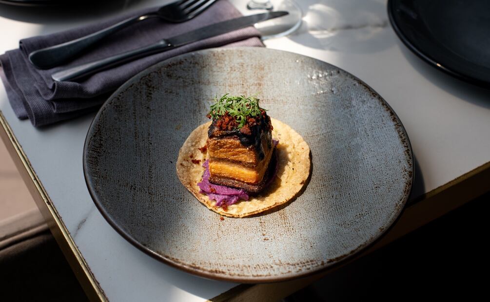 Taco de pork belly, castacán negro. Foto: Cortesía