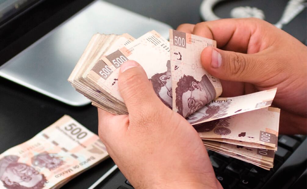 Las entidades financieras también consideran otros factores como la edad o ingresos para evaluar y determinar si prestan dinero o no. Foto: Archivo EL UNIVERSAL