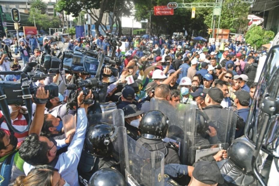 Rebelión de gaseros; realizan bloqueos y convocan a paro