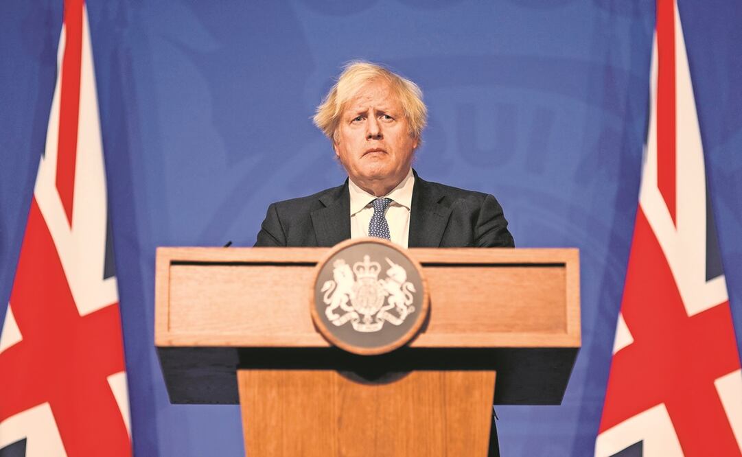 El primer ministro británico, Boris Johnson, ayer al dar una conferencia de prensa en Londres. Foto: Adrian Dennis. AP