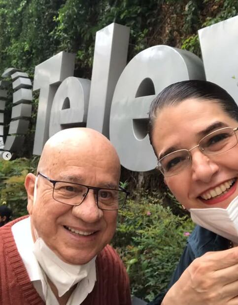 Ricardo de Pascual dedicó mensaje de amor a su esposa en esta publicación de 2023:
"Gracias Marthita por darme tanto amor y atenderme con tanto amor cuando estuve tan enfermo, gracias por tus cuidados, tu ternura y tu amor.
Eres una gran mujer. Te amo".
