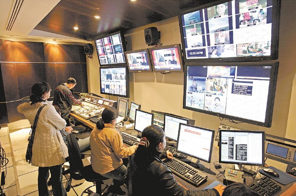 La multiprogramación de TV Azteca dará acceso a Azteca 7 y a+ en 24 estados, y la filial de Televisa transmitirá Canal 5 y Gala TV en cuatro entidades (ARCHIVO EL UNIVERSAL)