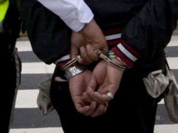 Detienen a exalcalde de Yucatán por uso indebido de funciones