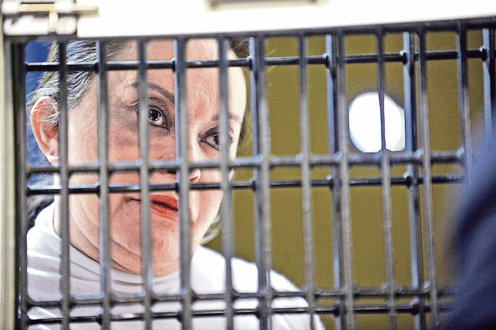 Elba Esther Gordillo avanza en su defensa, y tras ganar un amparo, el juez debe dictar un nuevo auto de formal prisión. (ARCHIVO EL UNIVERSAL)