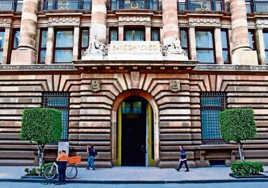 Banxico, listo para defender el peso; EU pide certeza