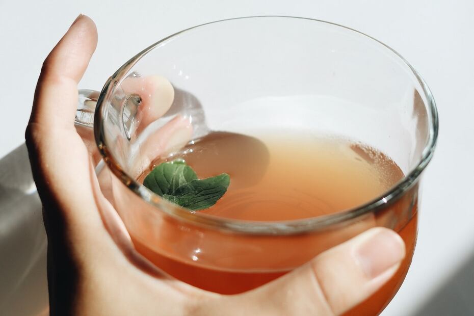 La infusión de hierbabuena es un remedio casero para el dolor estomacal / Foto: Unsplash