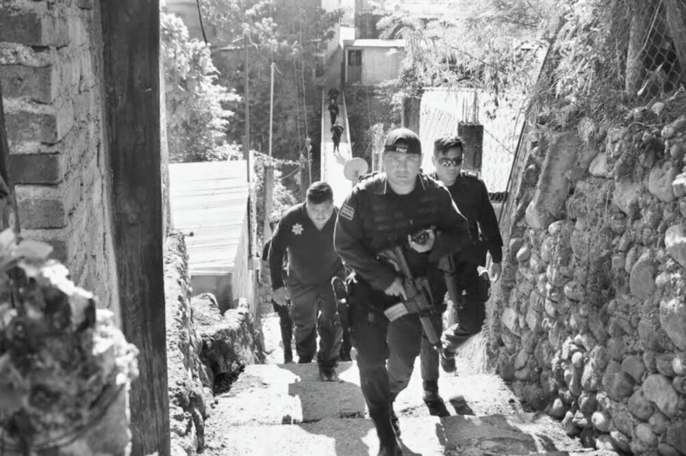 En el operativo para arrestar a los pandilleros, quienes amedrentaban a la población, participaron 150 elementos de la Policía Estatal Preventiva (TOMADA DE TWITTER)