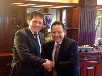 Lobo se suma a pacto de unidad por el PRD