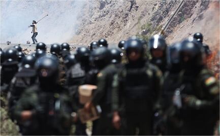 Seguidores de Evo Morales mantienen bloqueos; "con mucha más fuerza y más contundencia", amagan