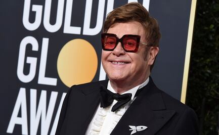 Con humor, Elton John y Michael Caine llaman a la gente a vacunarse