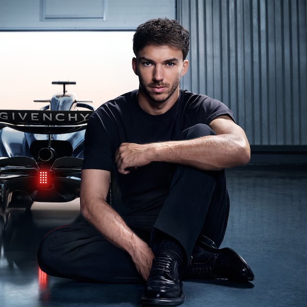Pierre Gasly protagoniza la nueva fragancia de Givenchy. Foto: Cortesía Givenchy