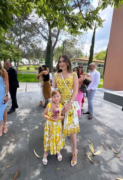 Fernanda Gómez y su hija. Foto: Instagram @fernandagmtz
