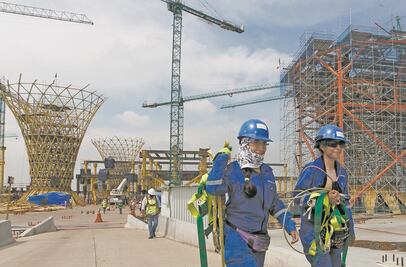 “Robles repartió dinero para que paracaidistas no invadieran NAIM”: Zebadúa