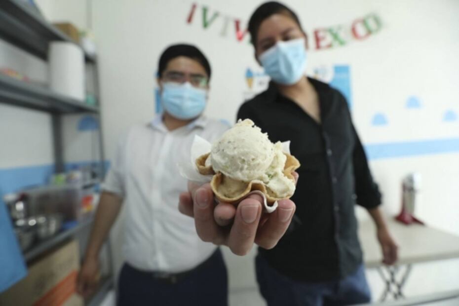 En Toluca, lanzan helado de Chile en Nogada
