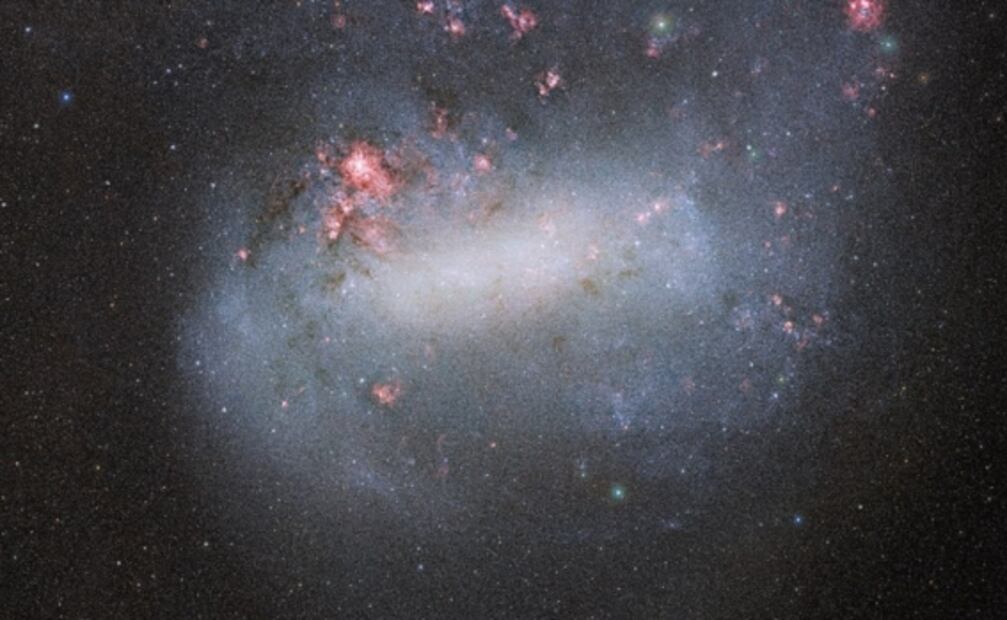 Avión-Observatorio SOFIA de la NASA observa las Nubes de Magallanes desde Chile 