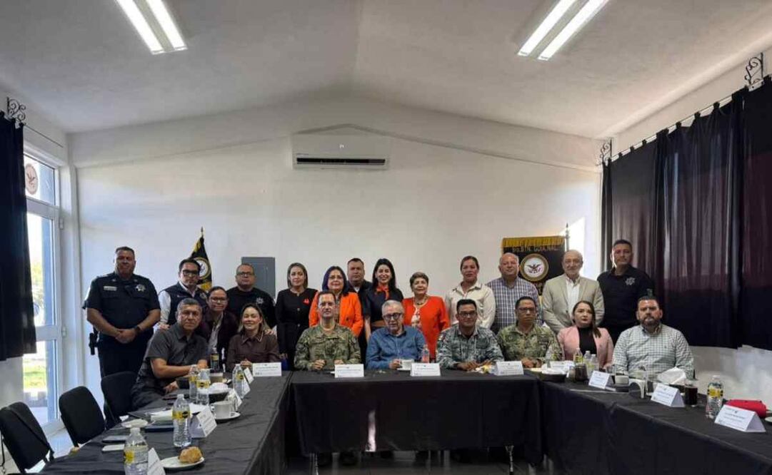 Rubén Rocha encabeza Mesa de Construcción de la Paz con alcaldes de Sinaloa / Foto: Especial