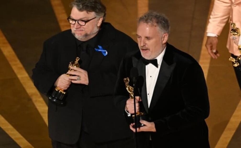 Guillermo del Toro gana el Oscar a mejor película animada con "Pinocho"