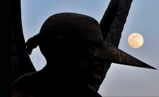 FOTOS: Superluna Fría, así se vio la última luna llena del año que no se repetirá en décadas