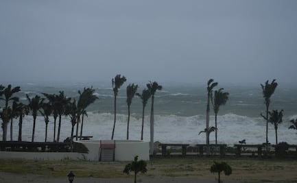 Onda tropical número 6 y huracán Beryl: lluvias torrenciales y vientos fuertes en gran parte de México