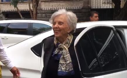 Elena Poniatowska visita a AMLO en sus oficinas