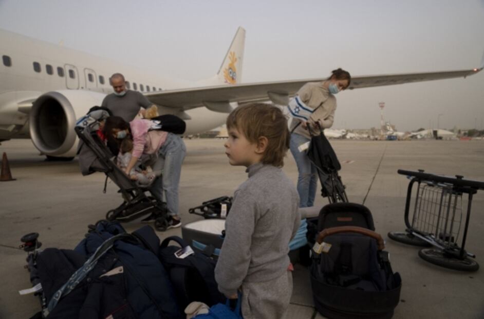 Covid-19: ¿Qué sabemos de la "variante desconocida" detectada en Israel? 