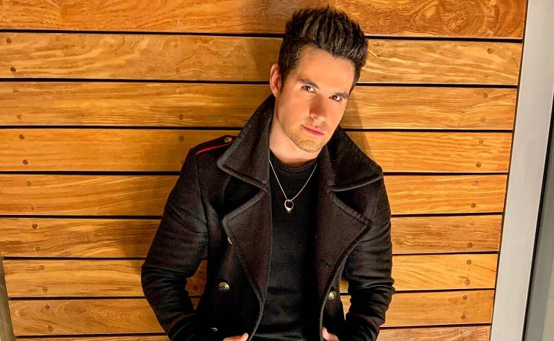 Instagram Eleazar Gómez.