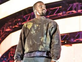 Abuchean a Kanye West durante su concierto en Shanghái; fans reportaron retrasos, playback y fallas técnicas